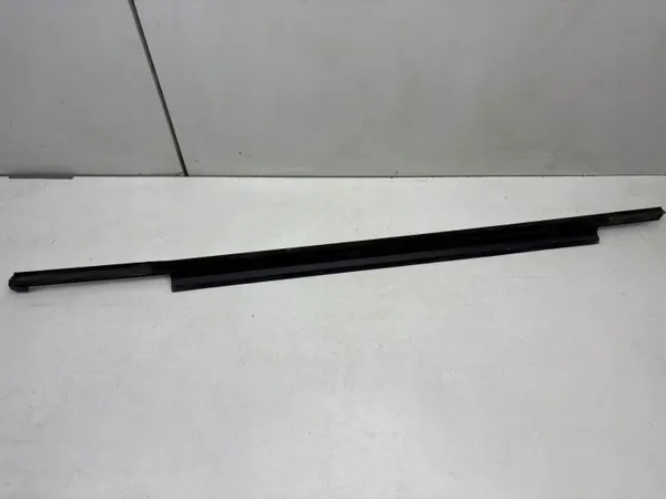 Audi A8 S8 D4 achterruitlijst OEM 4H0853763B image 4