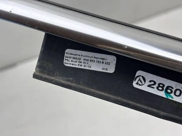Audi A8 S8 D4 achterruitlijst OEM 4H0853763B image 5