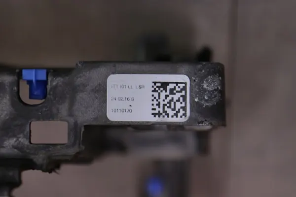 BMW i3 dashboardsteun OEM 9265944 - Gebruikte staat image 9