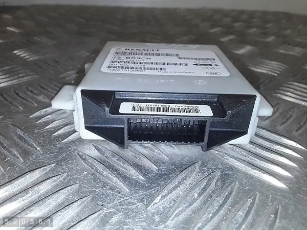 Begagnad Dacia Duster ECU OEM 416516237r - 2013 image 3