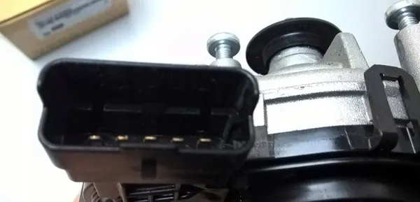 KIA CEED III XCEED 2018- Frontscheibenwischermotor OE 98100-J7000 image 5