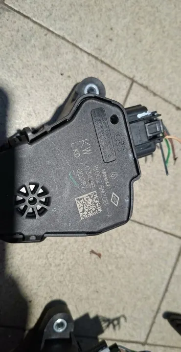 Pédale d'accélérateur OEM 180025MZ0B pour Renault Megane E-Tech image 3