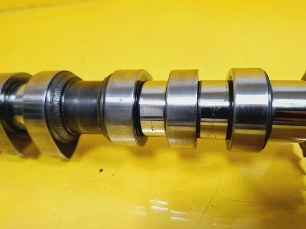 Árbol de levas admisión OEM DRC97390 para Audi A6 C5 2.6 V6 image 8