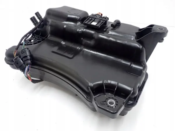 Begagnad AdBlue-tank OEM 3Q0941329 för VW Golf VIII image 6