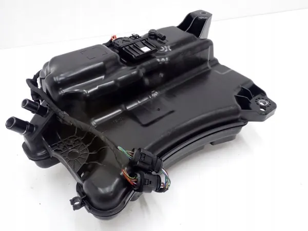 Begagnad AdBlue-tank OEM 3Q0941329 för VW Golf VIII image 7