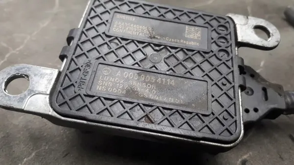 NOx-sensor Mercedes A0009054114 image 2