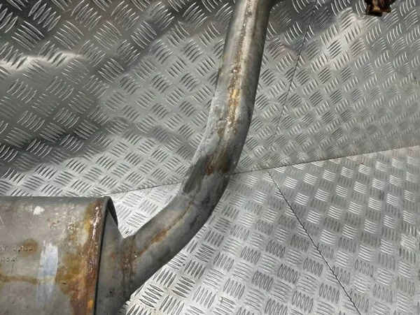 Jaguar XJ X351 Vasen Pakoputken Vaimennin OEM DW93-5232-CA image 5