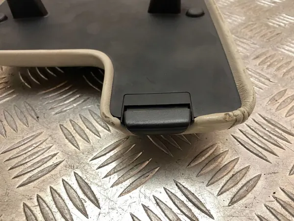 Keskikonsolin käsinoja Jaguar XE OEM UTO37399 image 7