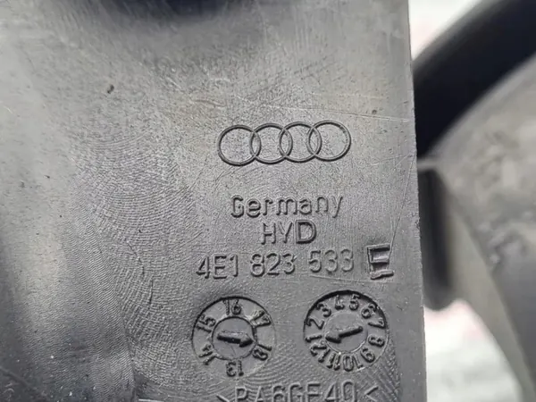 Audi A8 D2 konepeltikahva OEM 4E1823533E image 3