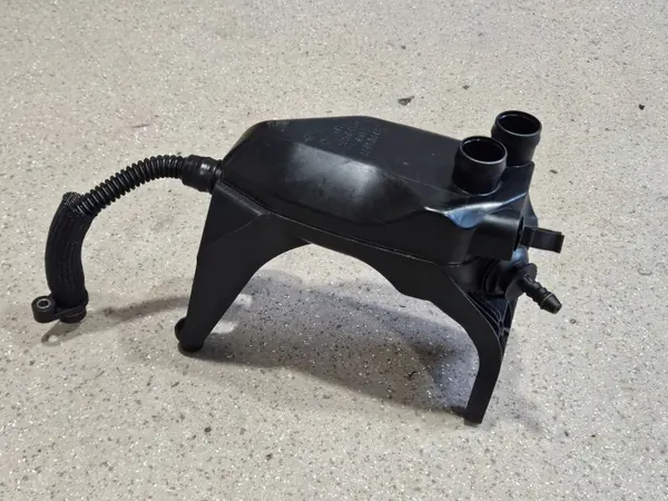 Suporte separador óleo OEM A1330105600 Mercedes image 6