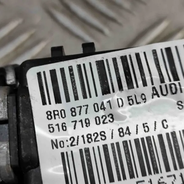 Audi Q5 Schiebedachmotor OEM 8R0877041D Gebraucht image 6