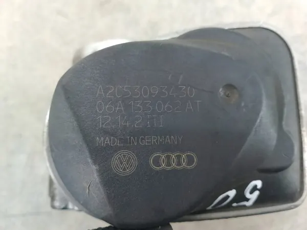 Kaasutinkansi OEM 06A133062AT Skoda Octavia II:lle image 4