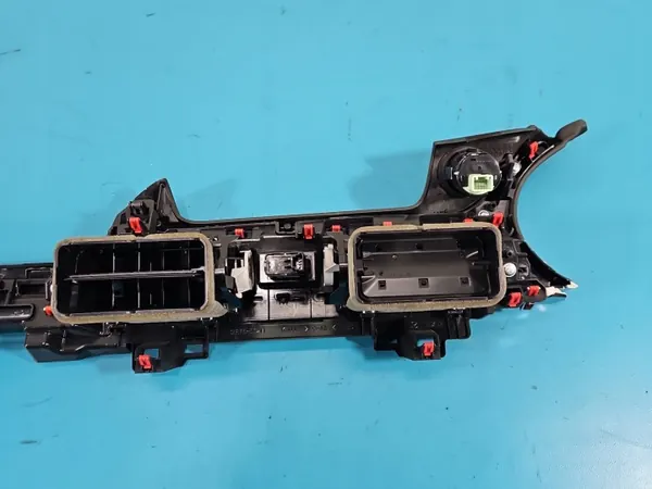 Mazda 6 III GJ keskusilmastointihila OEM GRF5-55211 image 7