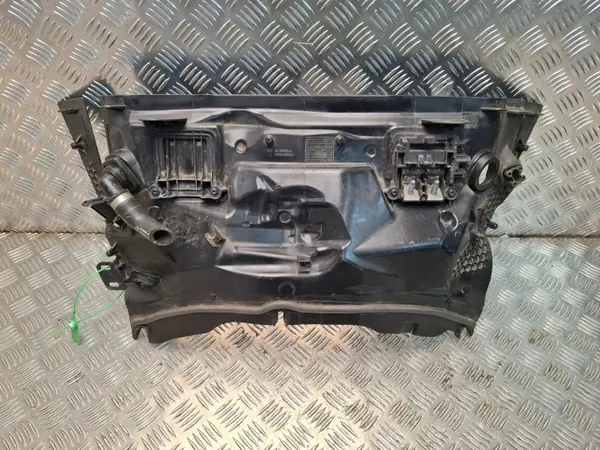 Käytetty Väliseinäpeite OEM S26372227 Mercedes image 2