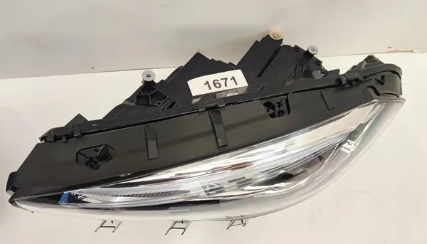 LINKER VOOR LED HIGH PERFORMANCE LAMP MERCEDES GLA W247 image 3