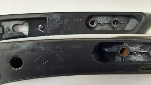Barras de techo Jeep Cherokee KL OEM 68102997AD, 68102996AD image 10