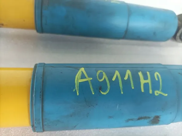 Amortecedores Traseiros Esportivos MTS Technik VW T5 T6 image 5