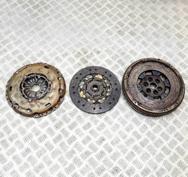 Conjunto de embreagem AUDI Q3 2.0L 2012 03L141016N image 3