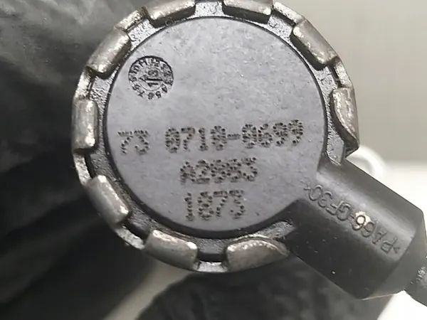 Válvula da Bomba de Óleo Sensor OEM 730710-0699 1.4 VTI image 10