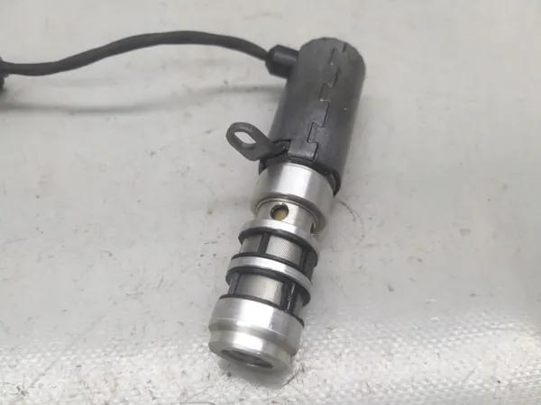 Válvula da Bomba de Óleo Sensor OEM 730710-0699 1.4 VTI image 8