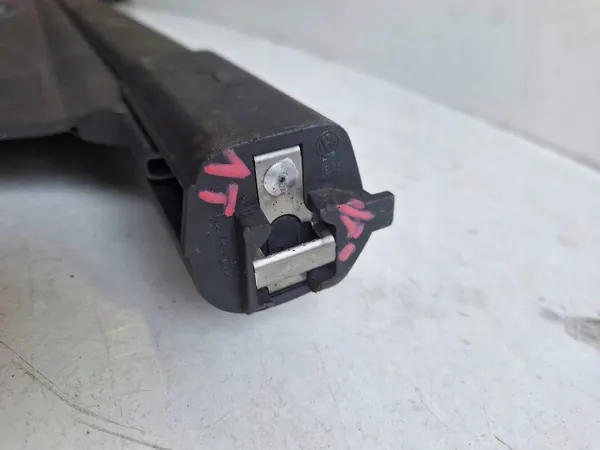 OEM AYI1571 Rollo de Maletero para VW Touran I 06-10 image 3