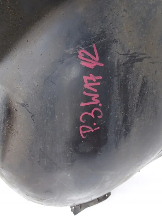 Right Front Wheel Arch VW Passat CC image 6