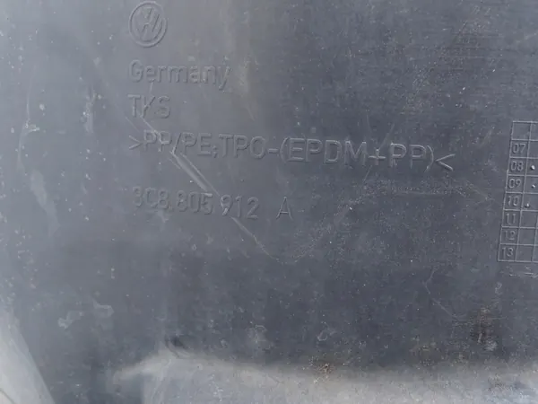 Right Front Wheel Arch VW Passat CC image 8