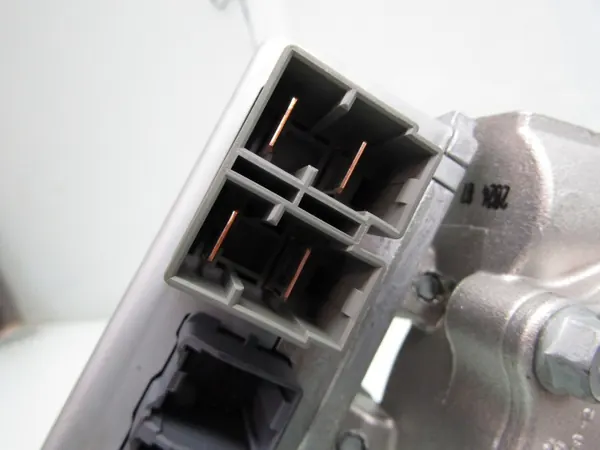 Colonne de direction électrique Kia OEM 56300G6660 image 9