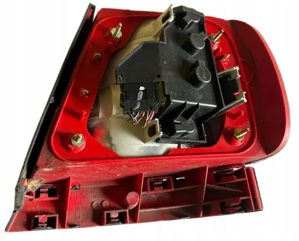Lanterna traseira esquerda OEM 8D0945095G para Audi A4 B5 Sedã image 4