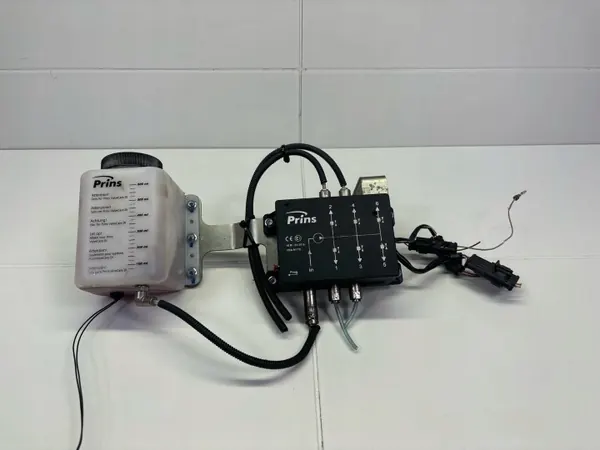 Válvula ventilação tanque combustível OEM 10R-035516 image 3