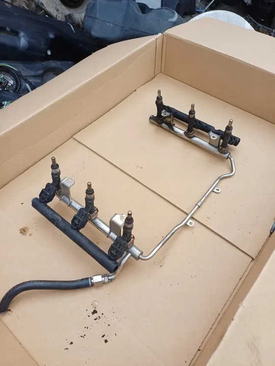 Set Iniettori Audi A6 C6 2.4 0280158053 image 4