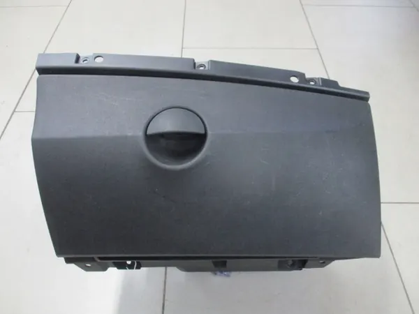 Fiat 500E 13-19 Passagerarhandskfack OEM 1096497X image 2