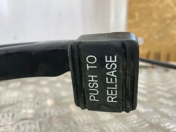 Câble de déverrouillage de frein à main Dodge Durango 2018 OEM FOB34216 image 4