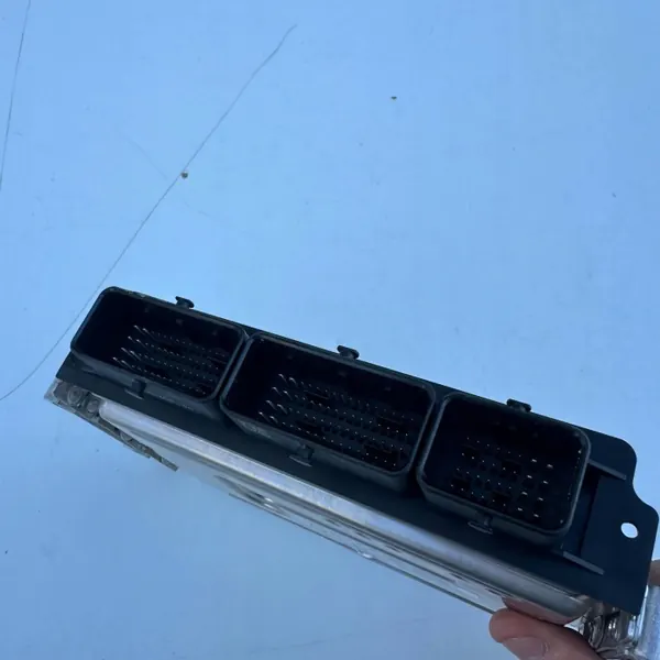 Contrôleur Ordinateur Nissan Ariya OEM 0261S105YL image 3