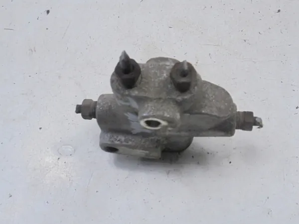 Corretor de força de travão Toyota Yaris I P1 OEM AK-12-667949 image 3
