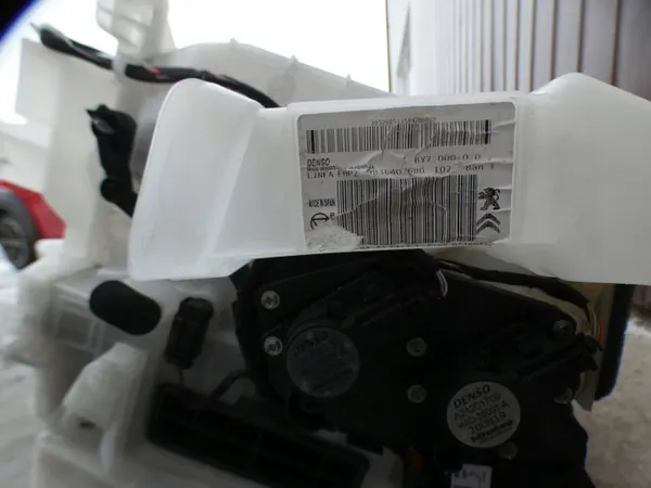 Núcleo de aquecimento OEM 9836407680 Peugeot Expert image 5