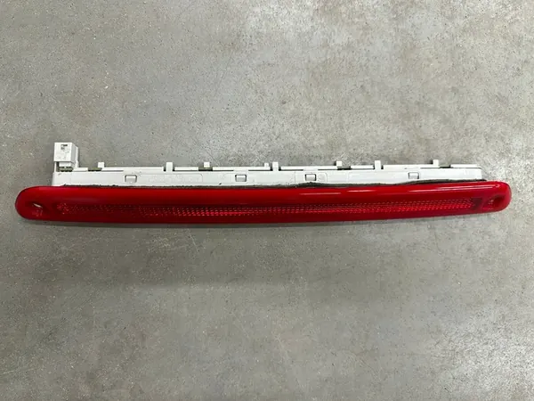 Tercera Luz de Freno Sprinter 910 907 OEM A9109066800 image 5