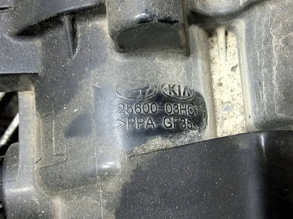 Kia OE termostaatin kotelo 2560003HC0 - Käytetty image 6