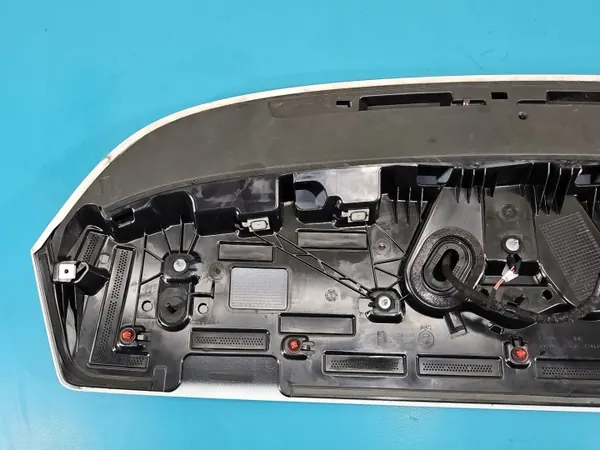 Skoda Spoiler OEM 5E7827878C Octavia IV:lle 2019- image 6