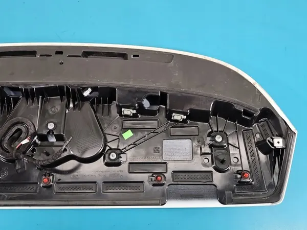 Skoda Spoiler OEM 5E7827878C Octavia IV:lle 2019- image 7