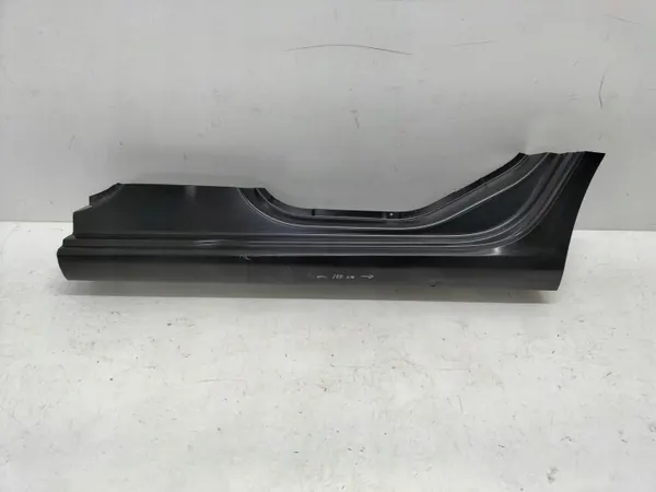 OEM 45260 Saia lateral traseira esquerda Skoda Scala image 2