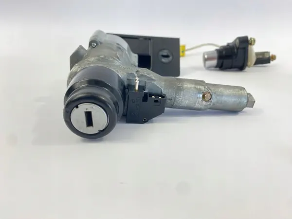 Lukkosarja Mercedes W124 OEM 1246800084 image 3
