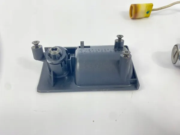 Lukkosarja Mercedes W124 OEM 1246800084 image 7