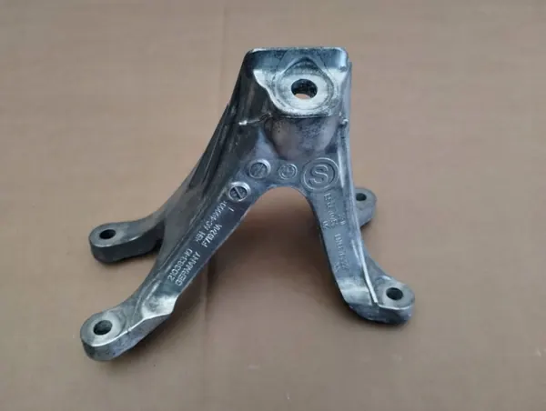 Soporte Motor BMW OEM 6876222 - Lado Derecho image 2