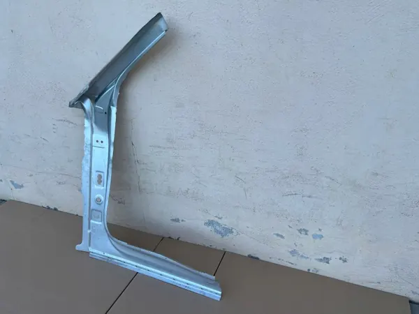 Pilier avant seuil droit Lamborghini Urus OEM image 6