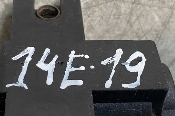 Válvula eletromagnética IVECO DAILY VI 55354529 image 5