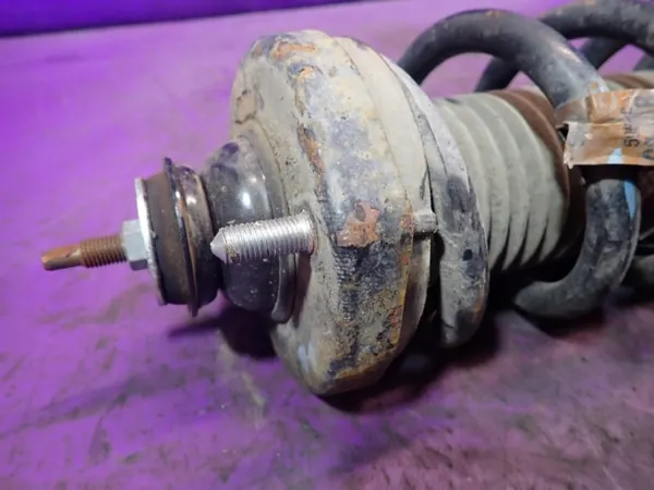 Fiat Freemont Bakre Höger Stötdämpare OEM P68068866AF image 10