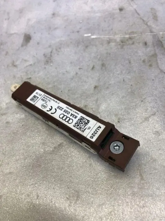 Antennförstärkare OEM 83A035225 för Audi Q3 (F3) image 3