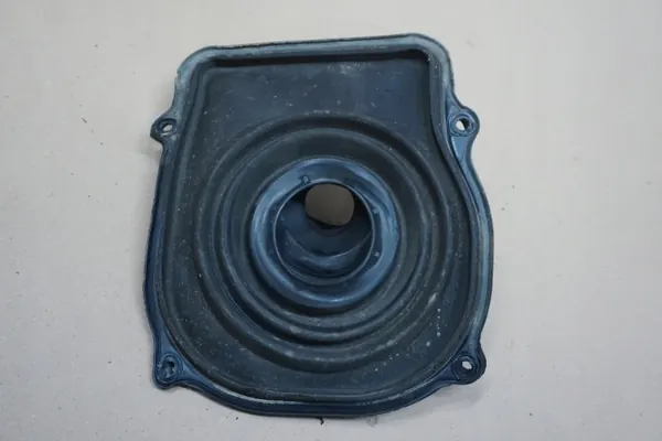 Nissan D40 MIESZEK 2,5 DCI Schaltgummimanschette - Gebraucht image 8