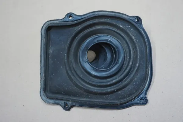 Nissan D40 MIESZEK 2,5 DCI Schaltgummimanschette - Gebraucht image 9